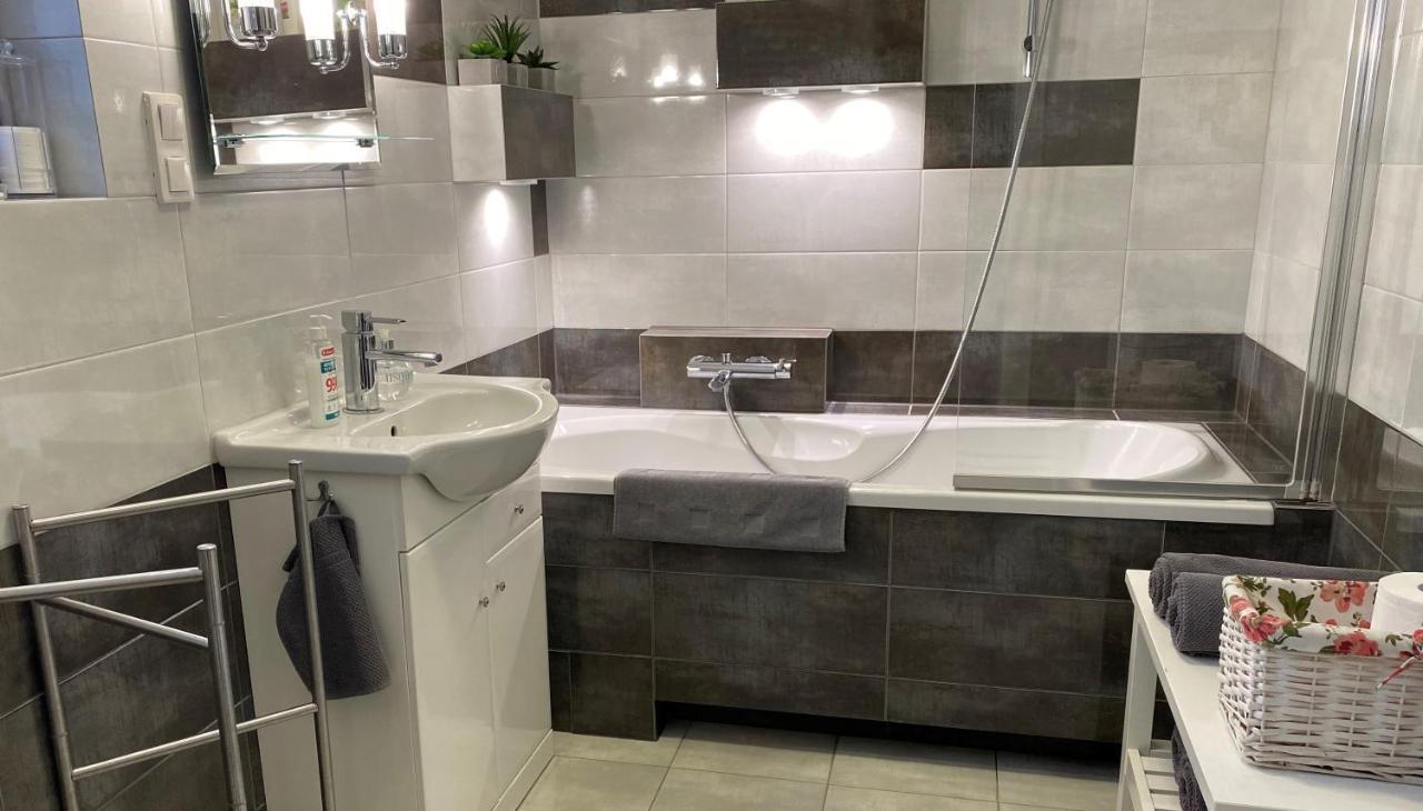 Apartament Bielany Krakow Apartman Kültér fotó