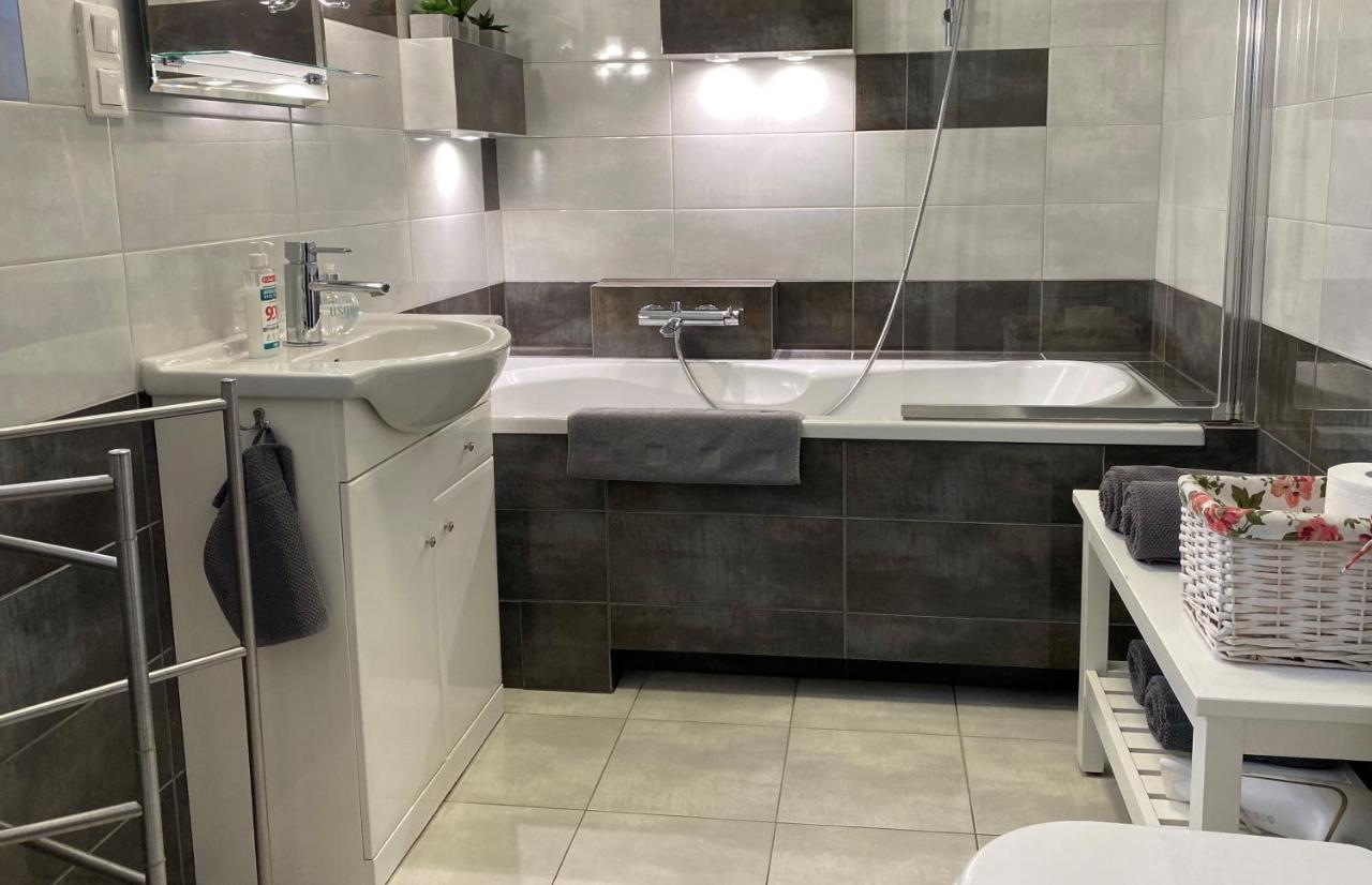 Apartament Bielany Krakow Apartman Kültér fotó